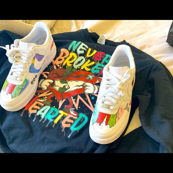 Custom juice wrld Air Force , with cartoon drips - Picture 1 of 3